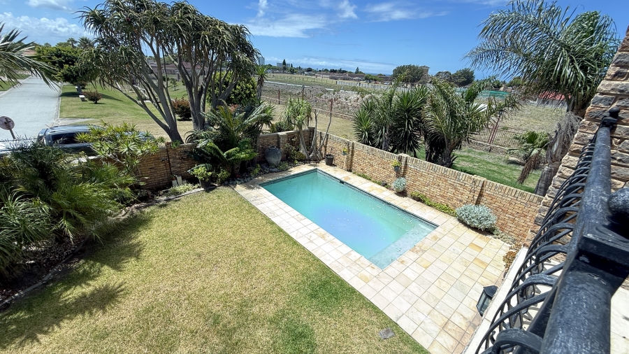 3 Bedroom Property for Sale in Summerstrand Eastern Cape
